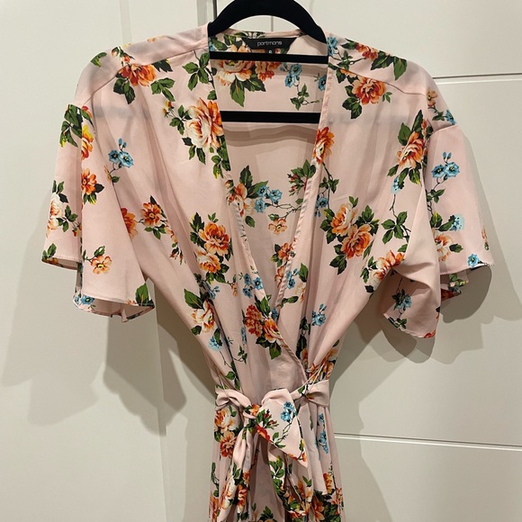Portmans Size 6 Floral Wrap Dress - Picture 2 of 3